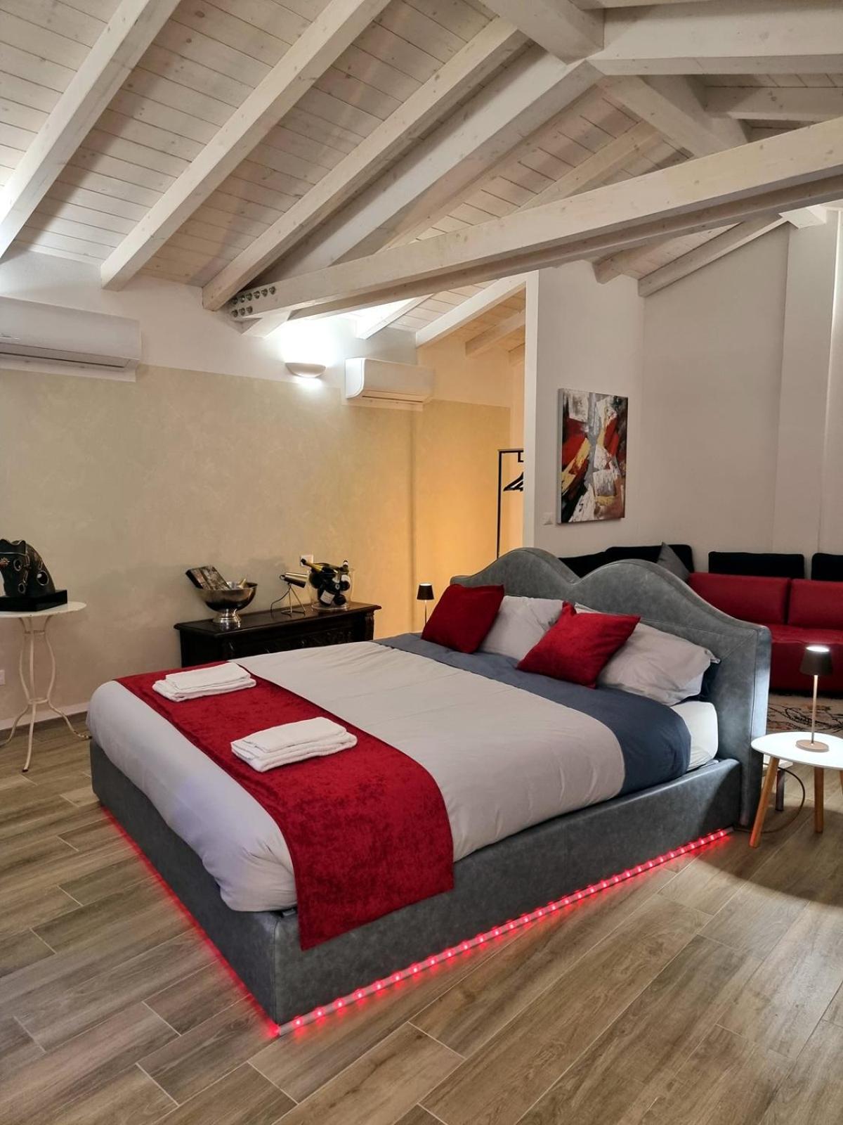 Garden Suite Bologna Eksteriør billede